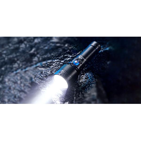 Nitecore DL30 - Linterna de buceo